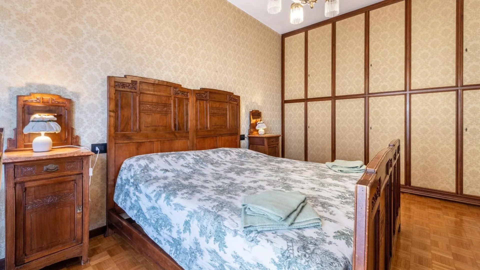 Spiaggia D'Oro Apartment Lake View Gardone Riviera Italien