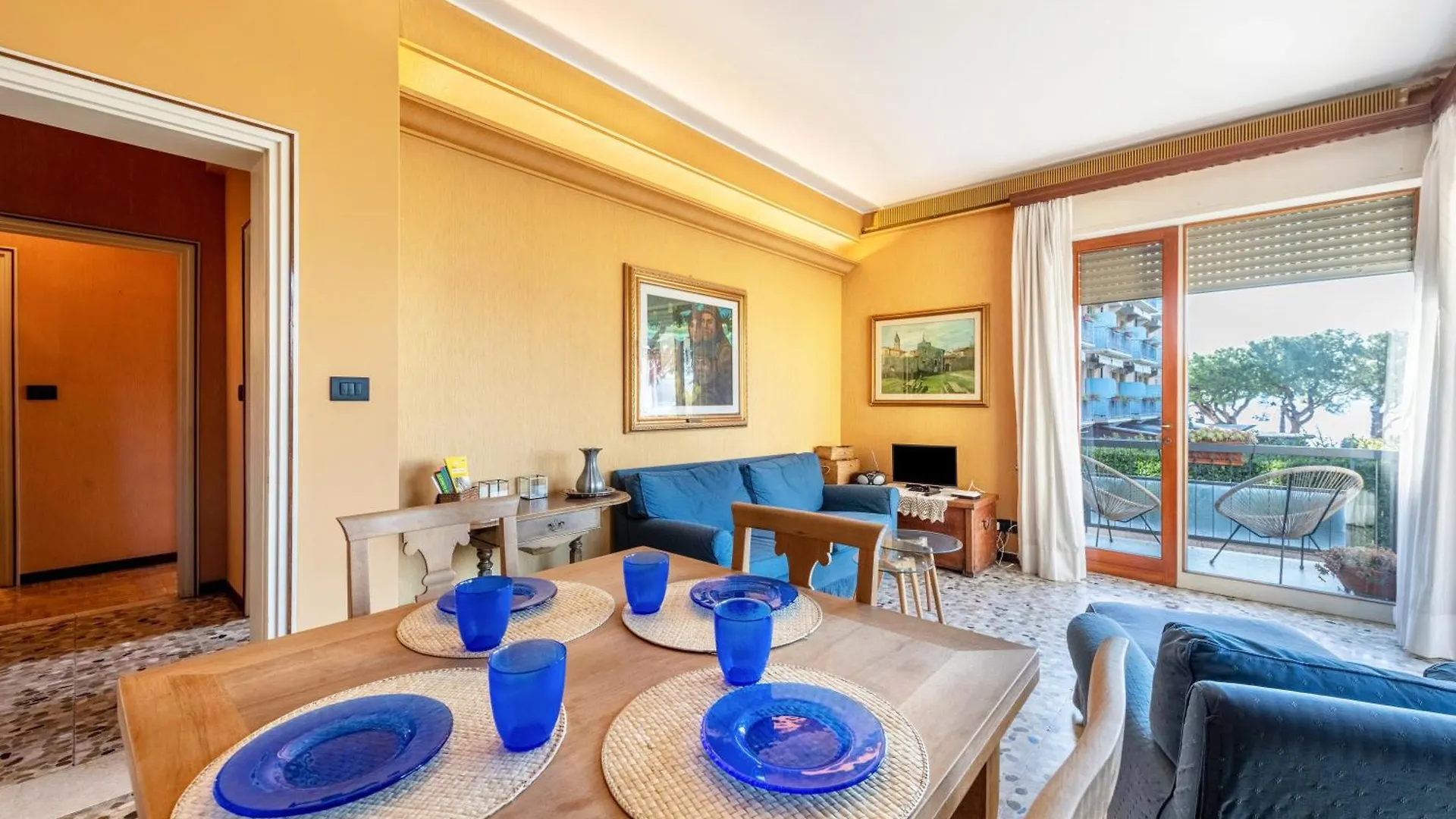 Spiaggia D'Oro Apartment Lake View Gardone Riviera 0*,
