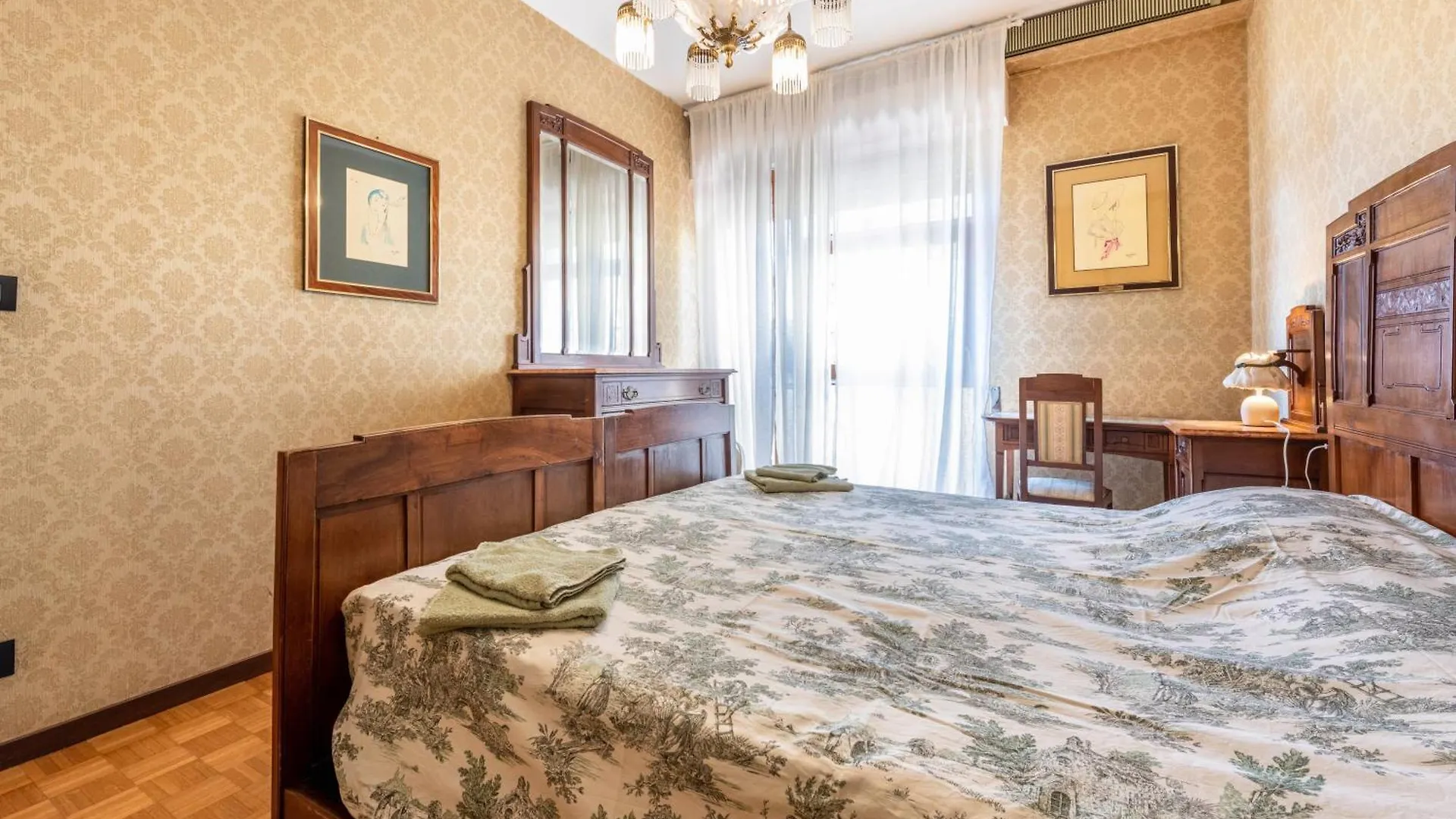 Spiaggia D'Oro Apartment Lake View Gardone Riviera Italy